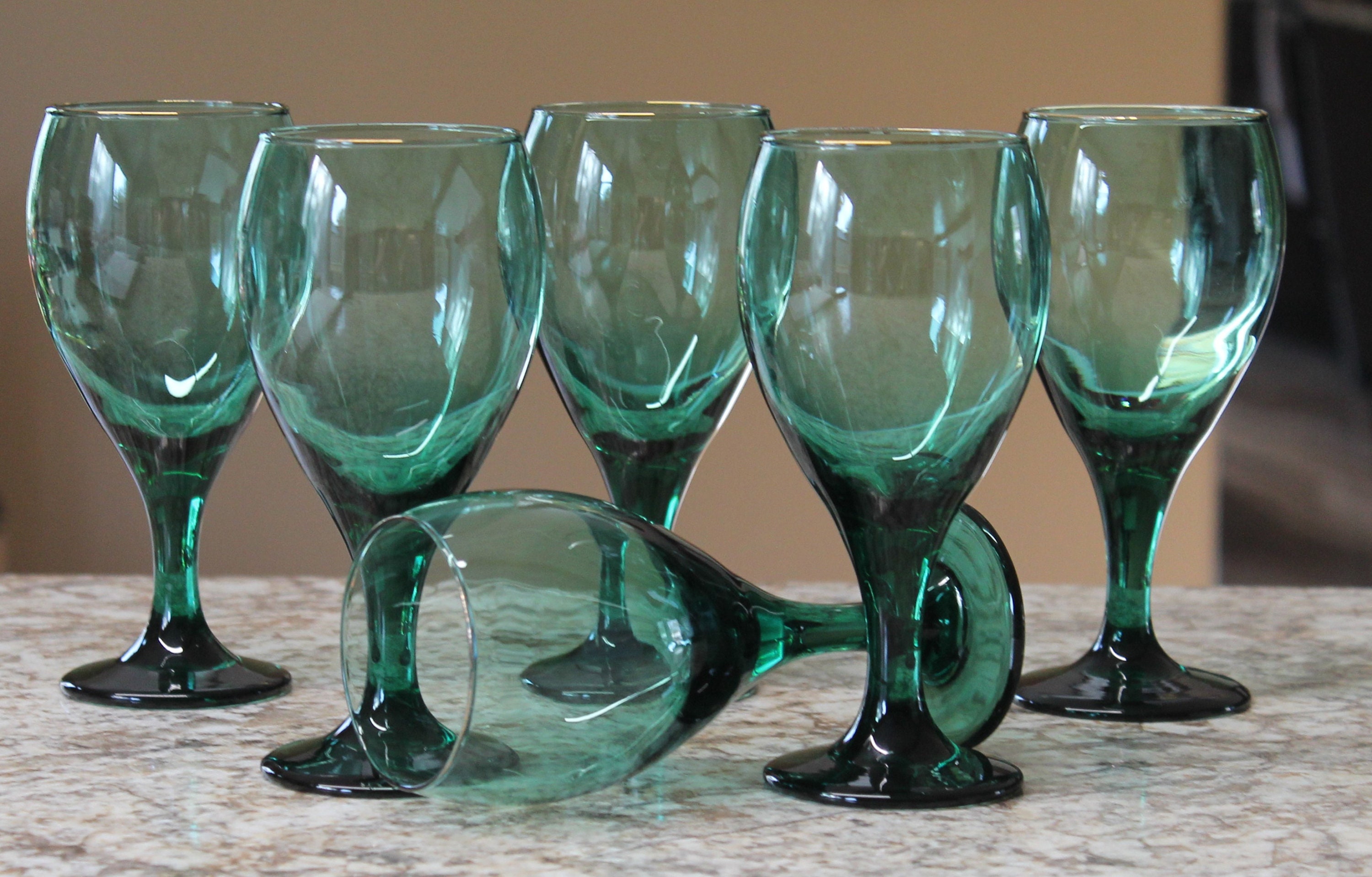 Vintage Wine Glass Set of 4 Goblet Old English Letter W Last Name