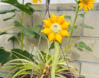 Stakes for Garden, Sunflower Garden Stake - Garden Lover Gift - Garden Decor - Whimsical Garden - Plant Lover - Yard Decor - Unique Gift