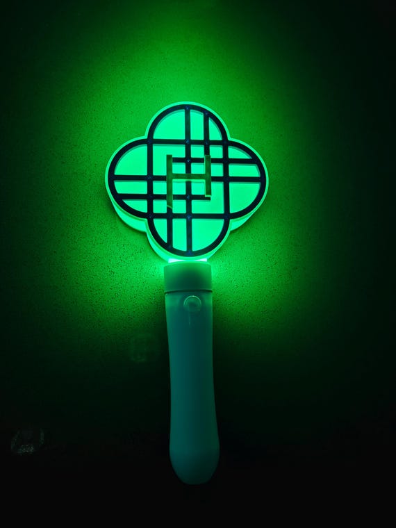 Kpop Demon Hunters HUNTRIX Light Wand / Fan Glow Stick / Concert