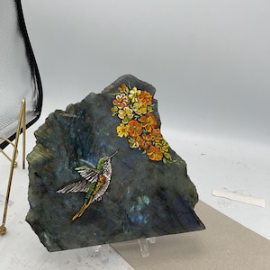 hummingbird on labradorite