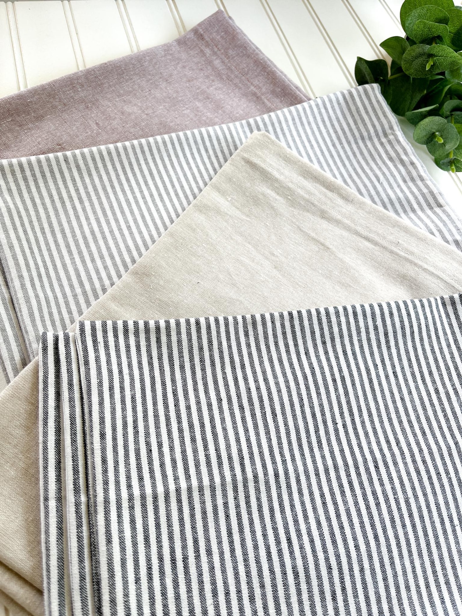 Reusable linen bread bags for storing homemade bread