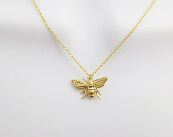 Honey bee necklace, Bumble bee necklace, bee jewelry, bee necklace, Gold Silver necklace Gift for her Gift for daughter Gift for best friend