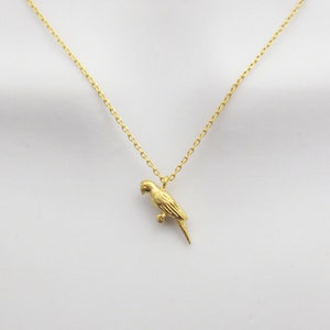 Bird necklace, Parrot necklace, Macaw necklace, Bird watcher necklace, Bird lover necklace, Birthday necklace, Best friend necklace