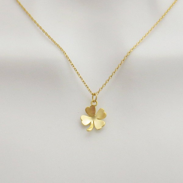 Clover necklace, Four leaf clover necklace, Shamrock necklace, Good luck necklace, Christmas gift, New year gift, Women gift, COVID19 gift