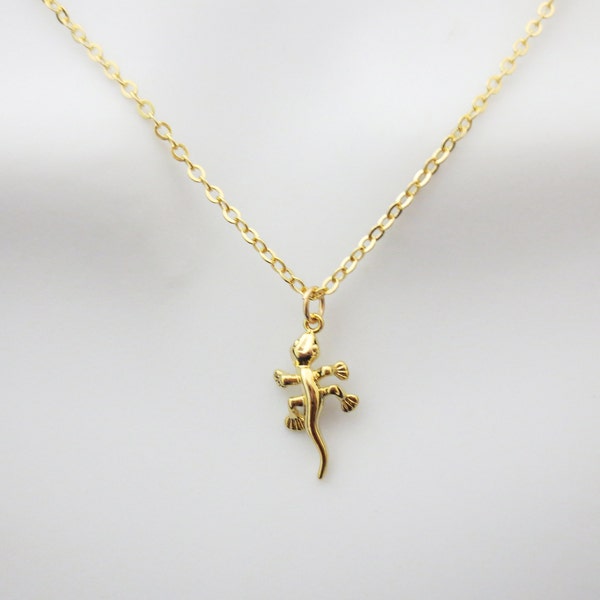 Tiny Gold/ Silver Lizard Necklace, Gecko Necklace, Gold Lizard Necklace, Birthday Friendship Best friend Mom Sister Gift Jewelry