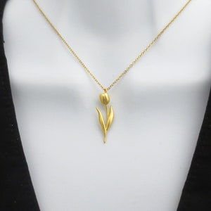 Tulip necklace, Flower necklace, Gold tulip necklace, Gift for mom, Gift for teacher, Gift for her, Gift for graduation, Gift for survival image 4