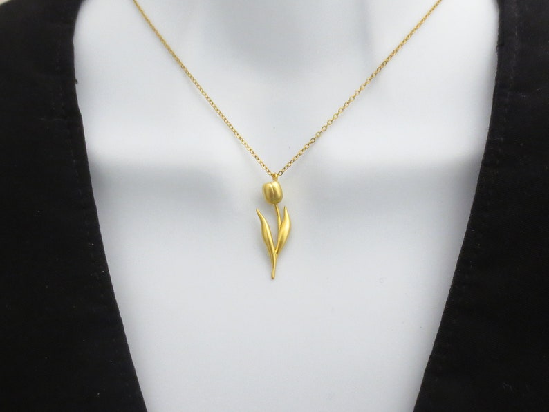 Tulip necklace, Flower necklace, Gold tulip necklace, Gift for mom, Gift for teacher, Gift for her, Gift for graduation, Gift for survival image 4