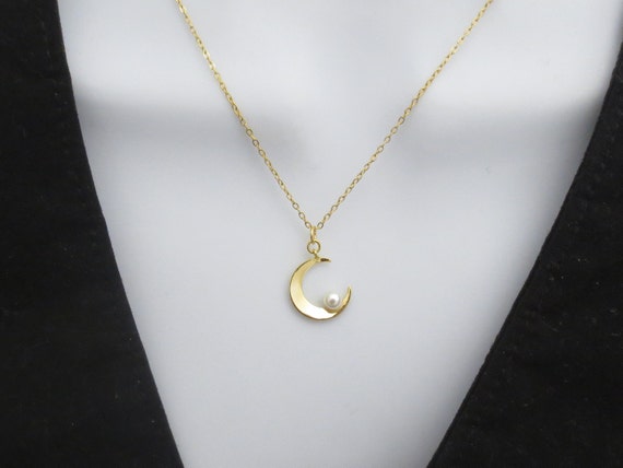 Pearl Crescent Moon Necklace, Crescent Moon Necklace, Moon