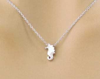 Sea horse, Cubic, Eye, Gold, Silver, Necklace, Animal, Jewelry, Lovers, Best friends, Mom, Sister, Gift, Accessory, Jewelry
