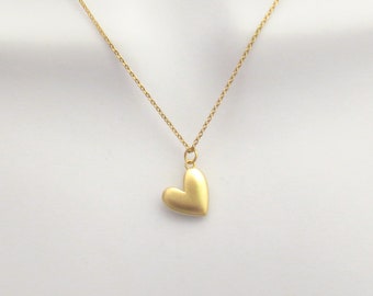 Medium size heart necklace, Medium heart necklace, Gold medium heart necklace, Heart gift, Love gift, Friend gift, Wife gift, Mom gift