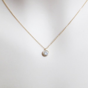Winzige Kubik Halskette, Runde Halskette, Gold Halskette, Silber Halskette, Zierliche Halskette, Minimal Halskette, nette Halskette, Geschenk für Frauen