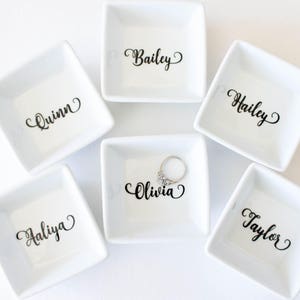 Personalized Ring Dish - Gift for her - Ring holder - Trinket Dish - Personalized gift - Jewelry dish - Bridesmaid gift