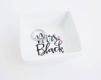 Ring Dish | Engagement Ring Dish | Bridal shower gift | Ring holder | Mrs Ring Dish | Personalized Engagement Ring Holder | Jewelry dish