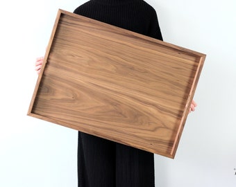 Bandeja otomana de nogal hecha a mano. Bandeja grande de madera para servir con asas.