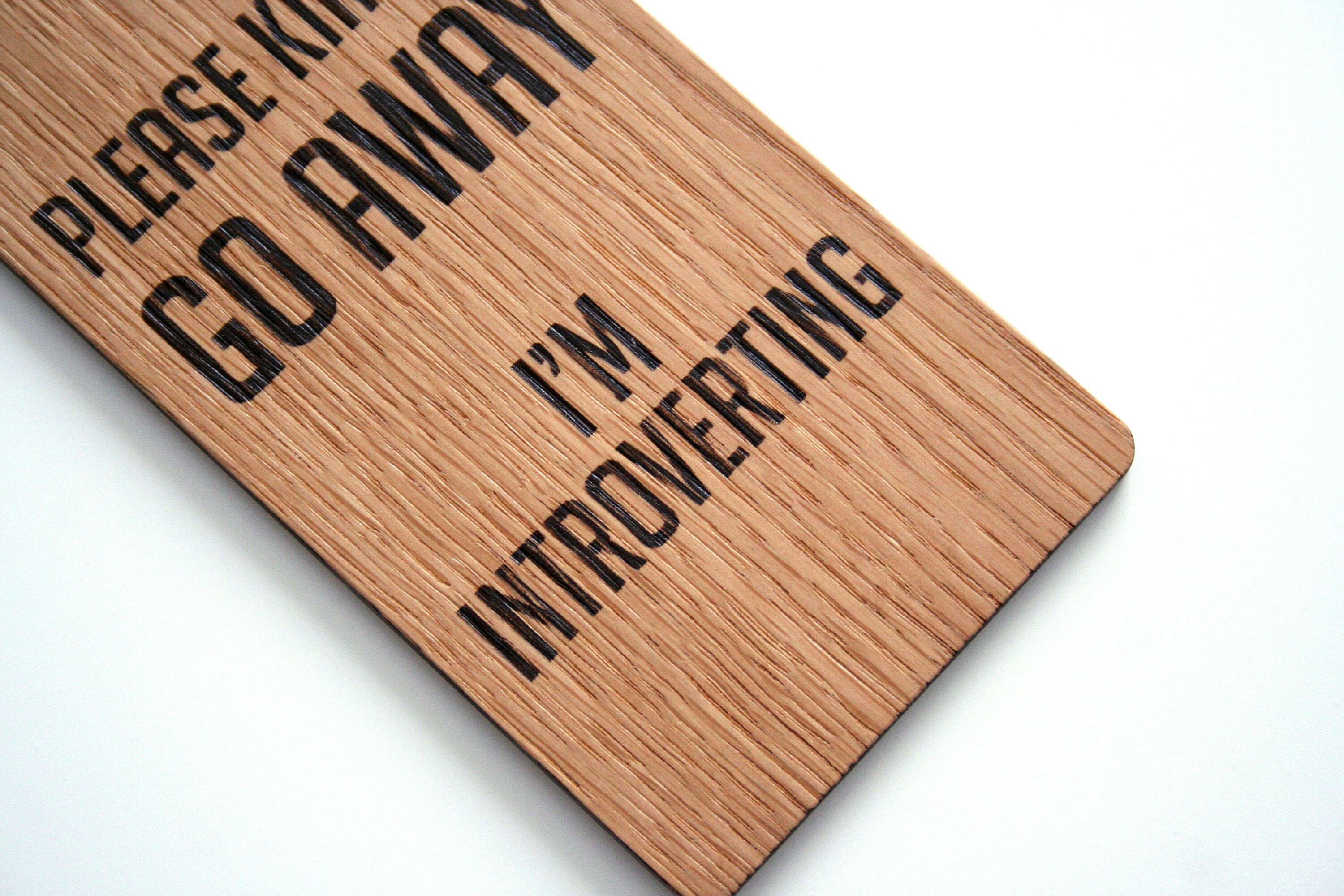 Cineuse de Porte en Bois. Signe d'hôtel.