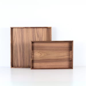 Bandeja otomana de madera de nogal con asas. Bandeja decorativa para la sala de estar.