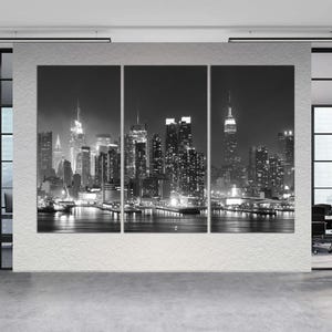3-Panel Canvas Art, New York City in Black and White Style, New York Print NYC Wall Decor, New York Modern Art Gift on CANVAS Ready to Hang.