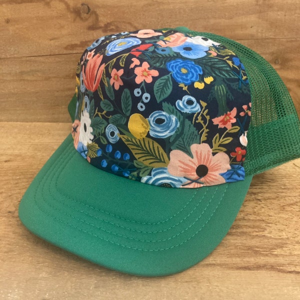 Garden Party Medium Trucker Hat Blowfish Designs