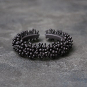 3D Printed Black Berry Bracelet Black