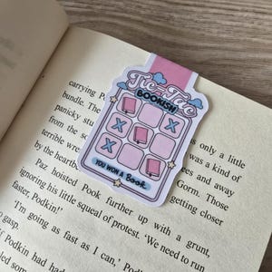 Bookish magnetic bookmark -book tic tac-book lover-gift-book accessory-readers gift-page mark-book club-bookish gift-gift under five poud