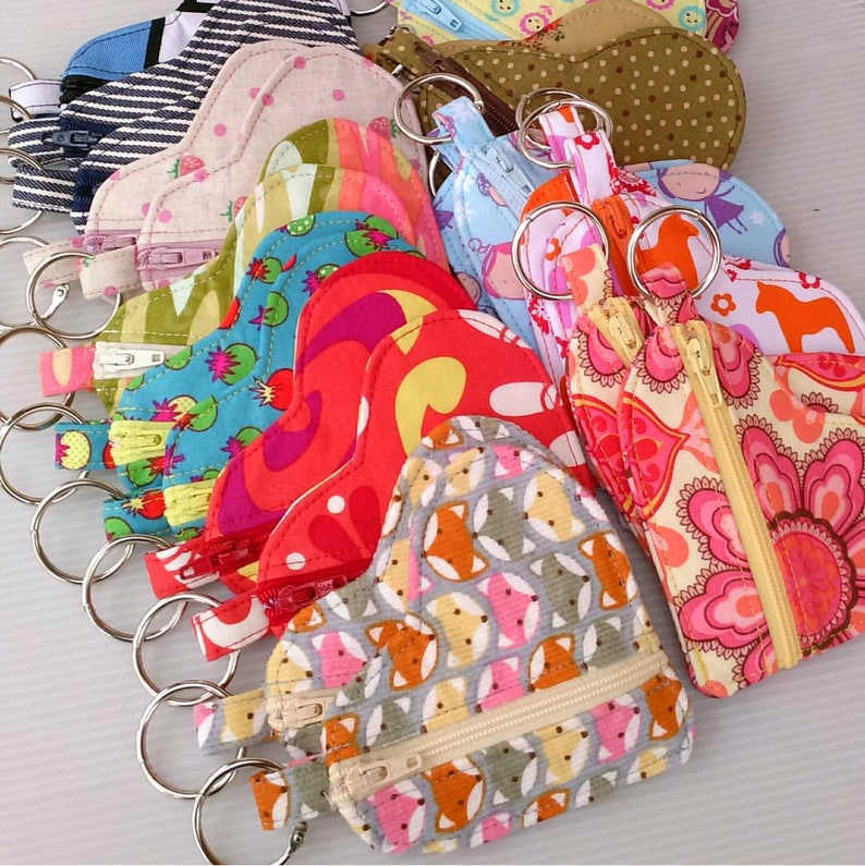 Coin Purse Horse Change Purse Pouch Zip Wallet Keyring Zipper Pouch Wallet, Lip Balm Holder Earbuds Pouch Keychain Pouch Dala Horse