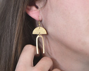 Pretty geometric earrings in textured golden brass