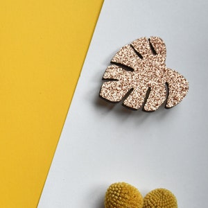 pretty glitter monstera leaf brooch