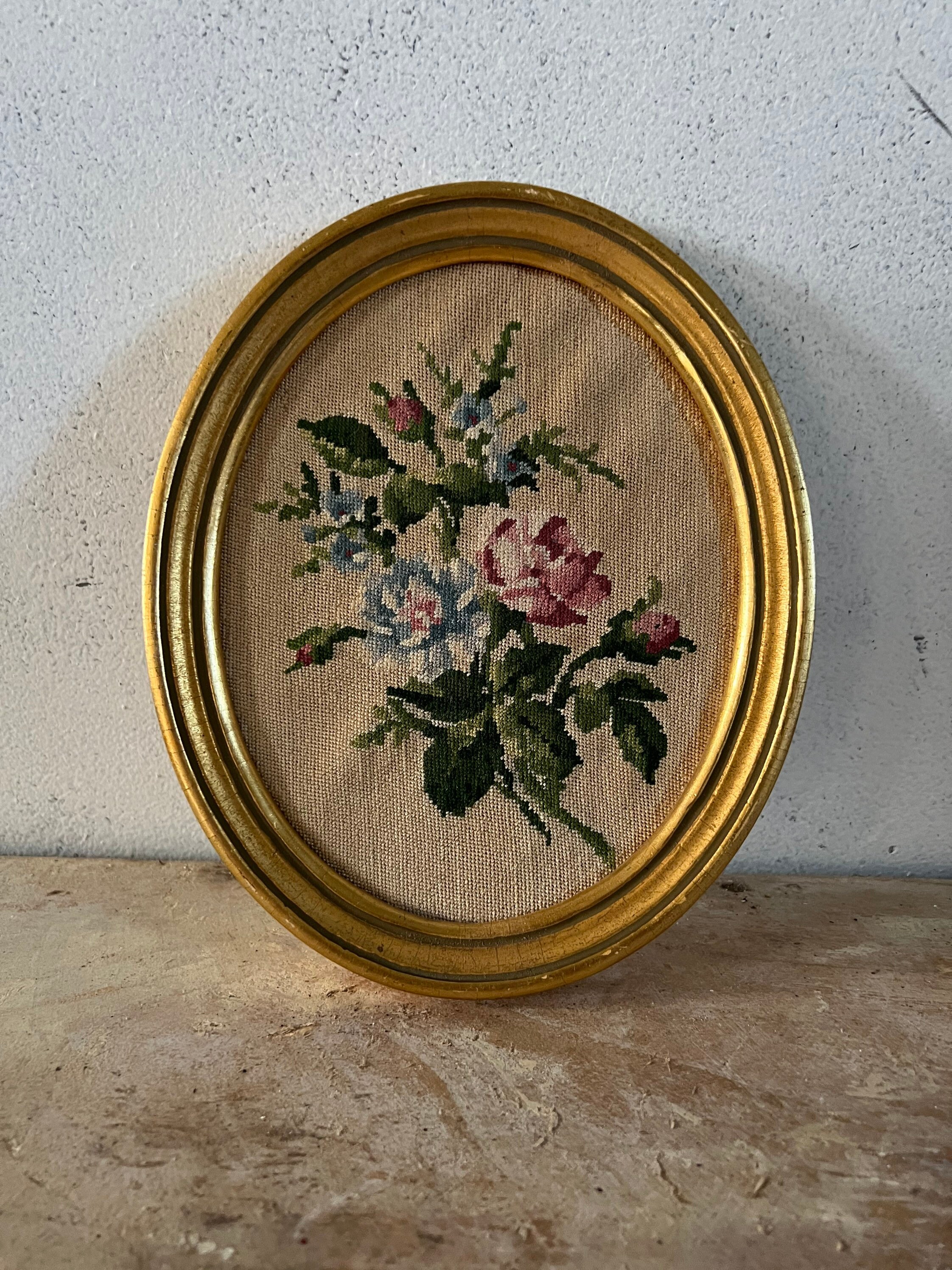 Petit Cadre Ovale Fleurs