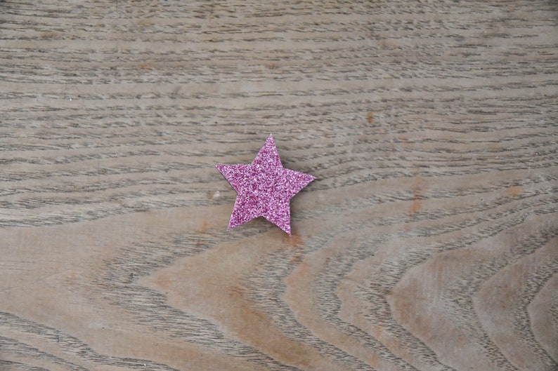 bonito broche de estrella con purpurina imagen 4