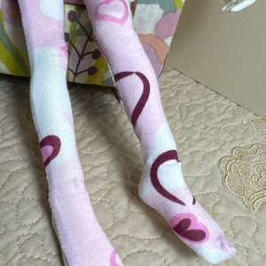 Pink hearts stockings for your dollies from Connie Lowe to Paola R dolls