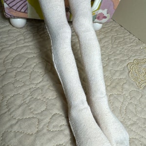 Cream stockings for your dolls from Connie Lowe to Paola R dolls