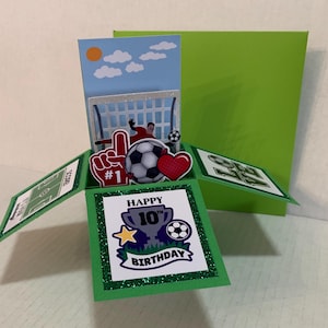 Carte d'anniversaire pop-up football