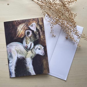 Tarjeta de papelería con ilustración pastel de una madre y su hijo, elegante y dibujada a mano