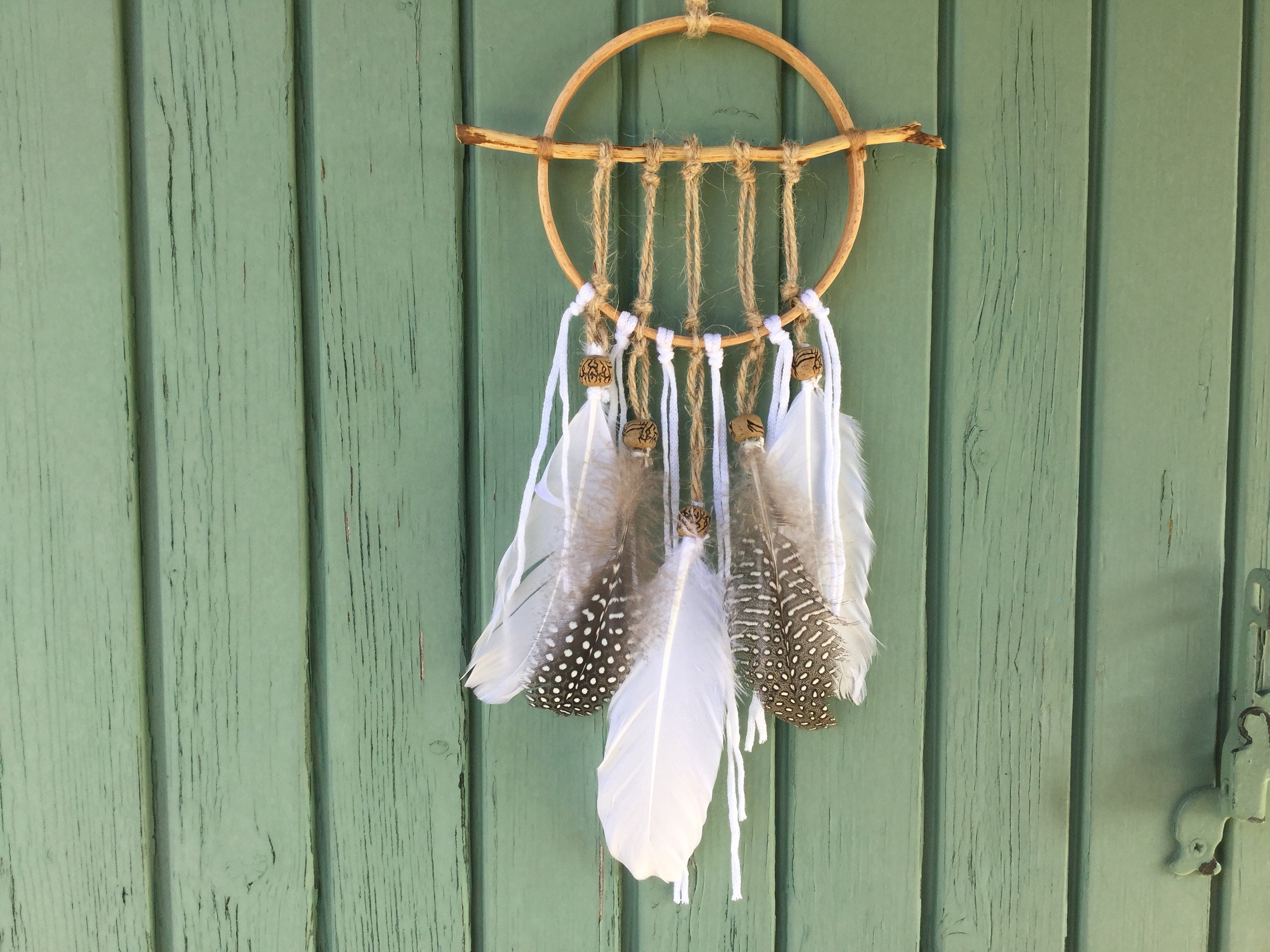 Attrape Rêve Aux Perles en Terre Africaine de 13 cm Diamètre