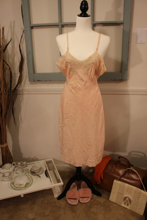 Vintage, 1930s, peachy, pink, rayon, silk, slip, n