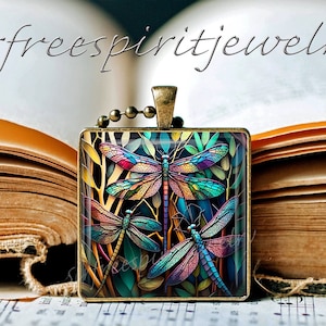 Bella collana di libellula, ciondolo rettangolare, regalo per gli amanti della natura, regalo per le donne, natura, farfalle, estate, arte digitale, fatto a mano,