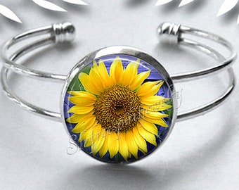 Sunflower Necklace, Sunflower Earrings, Photo Glass Necklace, Floral Accessory, Sunflower Silver Pendant, Gift for Women, Gift for Mom