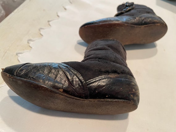 Antique Childs Hi Button leather Shoes - image 4