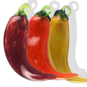 Blown Glass Chili Pepper Set, Chili peppers, Hand Blown Glassware, Blown glass chili peppers, Red chili pepper wreath, Chili Pepper Décor