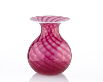 Art Glass Bud Vase - Fusia - Perfect as part of a centerpiece or a colorful flower arrangement. Fabulous housewarming gift.