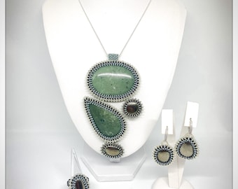 Mint Sensation embroidery jewellery set