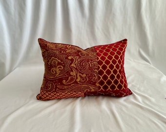 Rot und Gold Chenille Dekoratives Kissen - Jane Hall Design