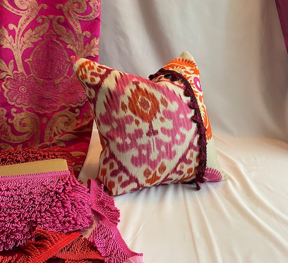 Designers Guild Samtkissenbezug: Boho Kissen in Pink & Orange