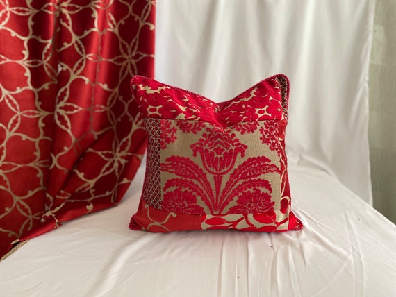 Dekokissen Samtstoff rot: Designer-Stoffe, 50cm x 50cm