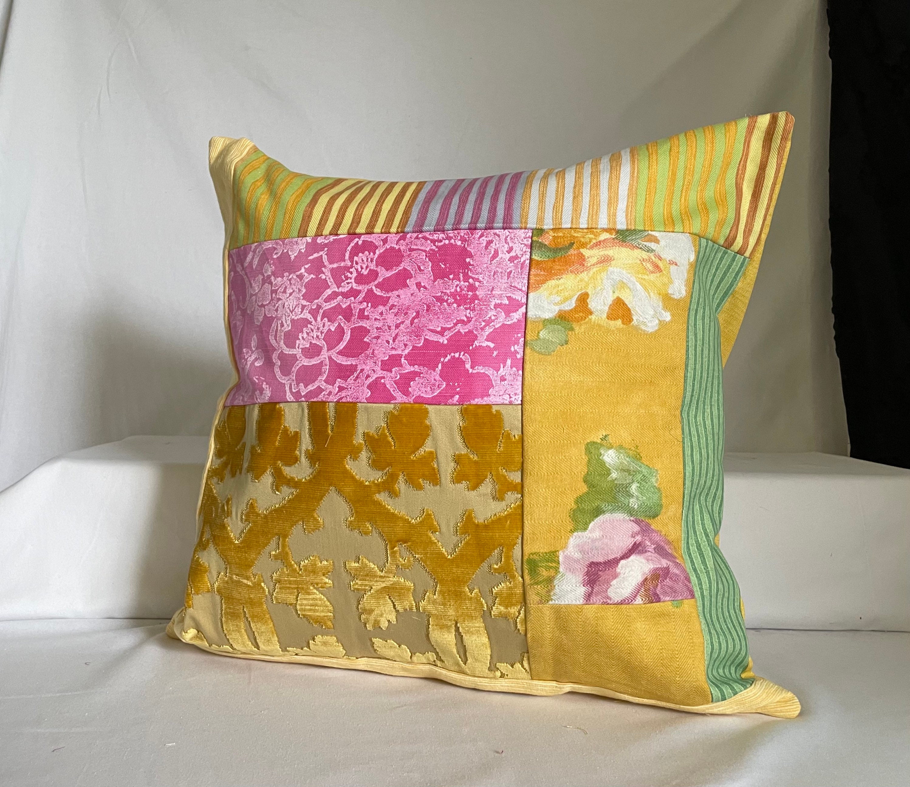 デザイナーズギルド フローラル ピローカバー：ボヘミアン リネン