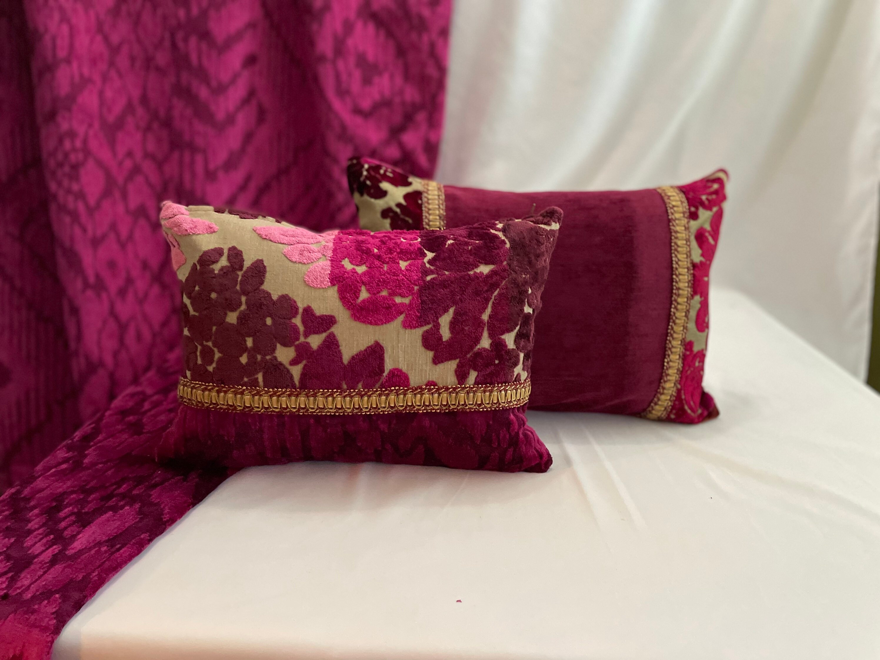 （未使用新品）デザイナーズギルド社製 植物模様 クッション・カバー セット DESIGNERS GUILD（デザイナーズギルド）海外取寄品– ザ