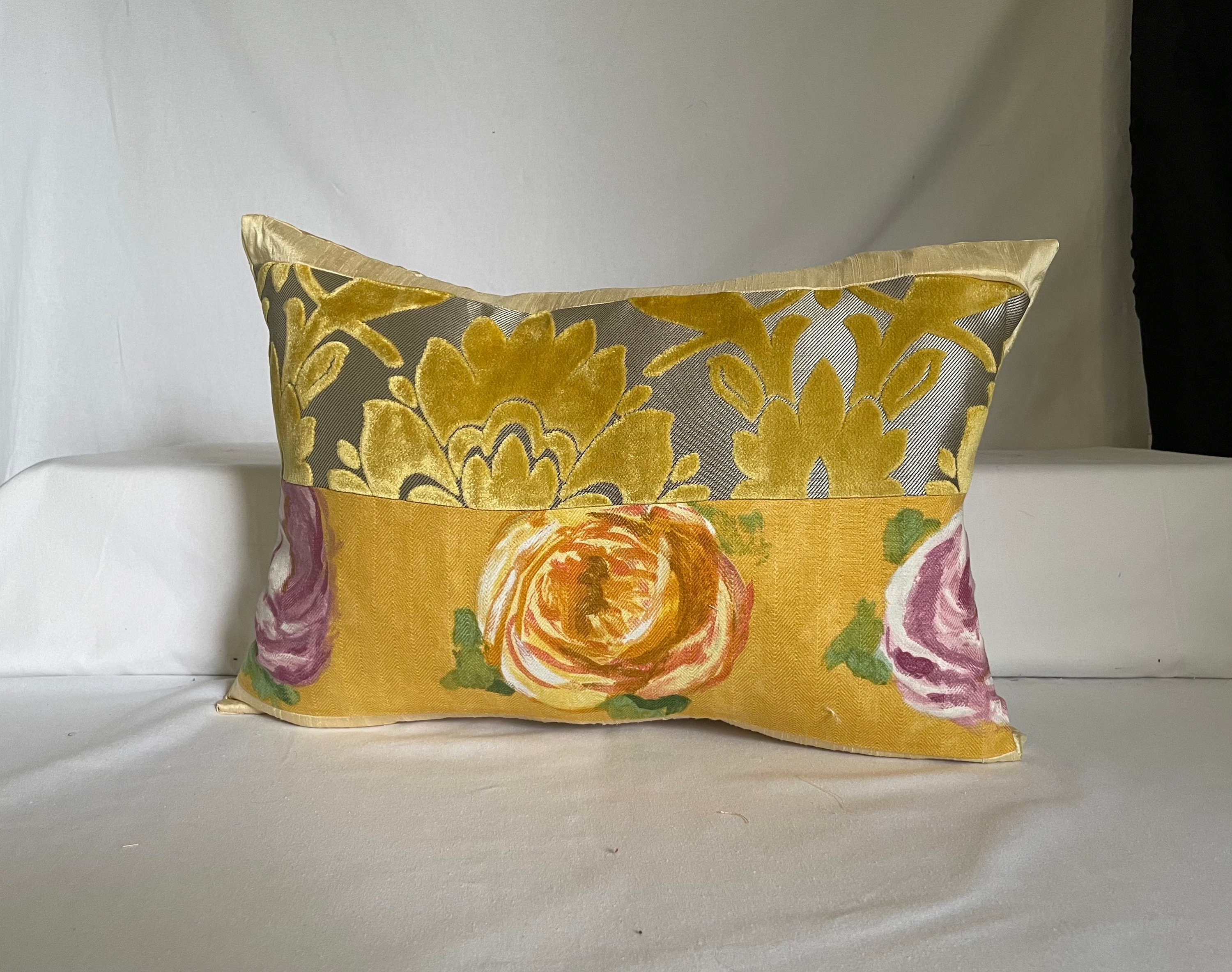 デザイナーズギルド フローラル ピローカバー：ボヘミアン リネン