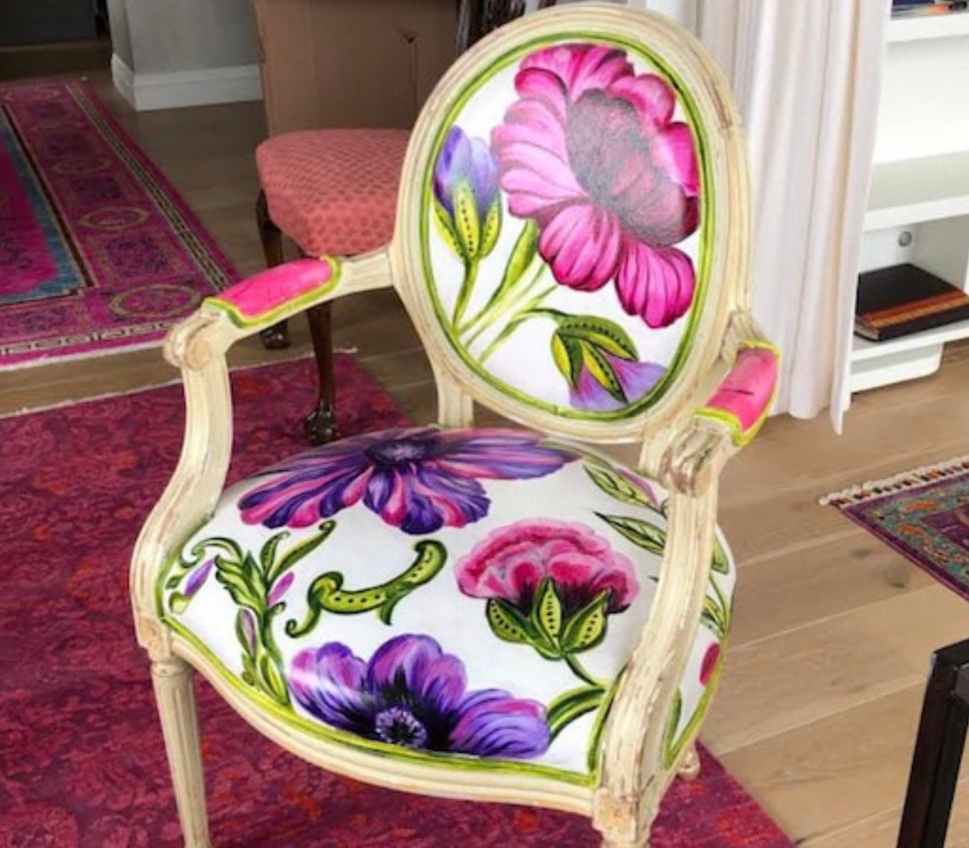 Alice & Queen Wonderland Chairs  Painting fabric chairs, Paint upholstery,  Chair