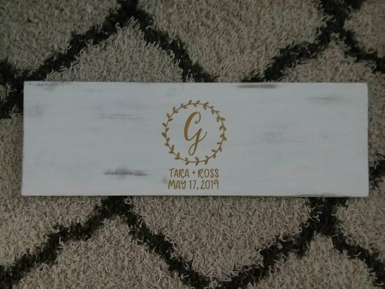 Alternative Guest Book Wood // Wedding or Bridal Shower // Leaf Monogram and Names // Guest Sign In image 6