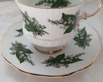 Elizabethan Fine Bone China Lily of the Valley Tea Cup and Saucer Set, Vintage Taylor and Kent Staffordshire England